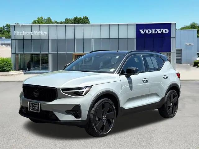 2026 Volvo XC40 Black Edition Ultra, B5 AWD Gas (mild hybrid) for sale in Wappingers Falls, NY