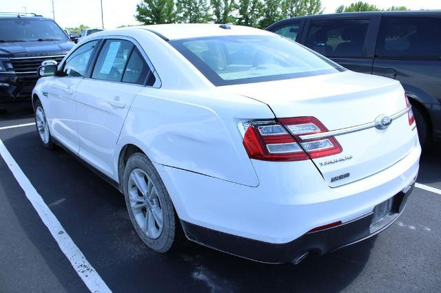 2018 Ford Taurus SE