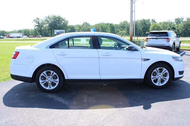 2018 Ford Taurus SE