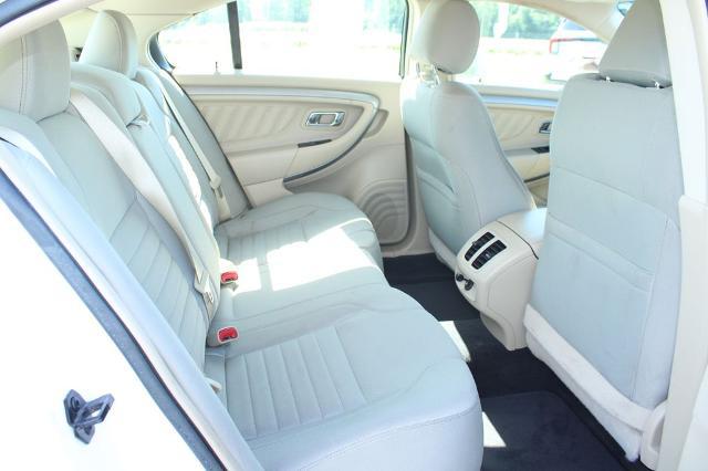 2018 Ford Taurus SE