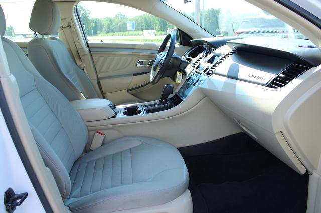 2018 Ford Taurus SE