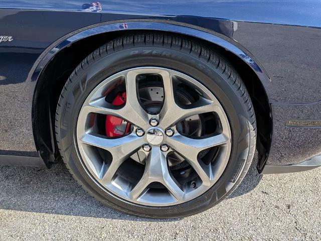 2016 Dodge Challenger R/T Plus