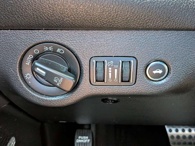 2016 Dodge Challenger R/T Plus