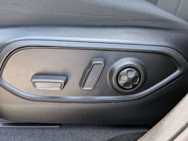 2025 Jeep Grand Cherokee L Laredo X 4x4