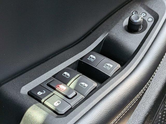 2025 Jeep Grand Cherokee L Laredo X 4x4