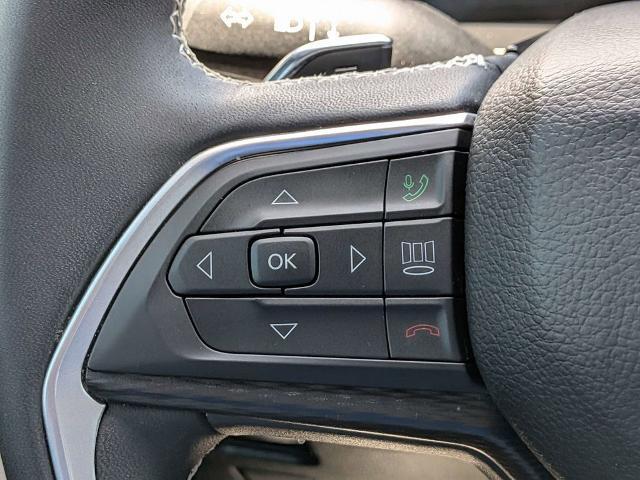 2025 Jeep Grand Cherokee L Laredo X 4x4