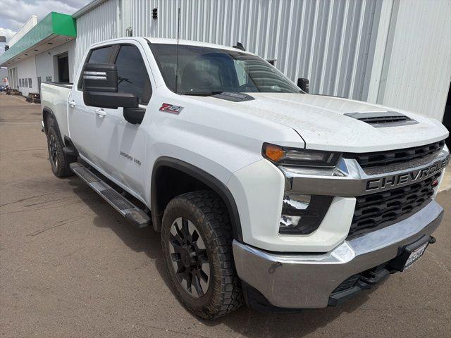 2020 Chevrolet Silverado 2500HD 4WD Crew Cab Standard Bed LT for sale in Selma, CA