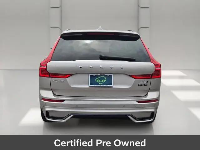 2024 Volvo XC60 B5 Ultimate Dark Theme