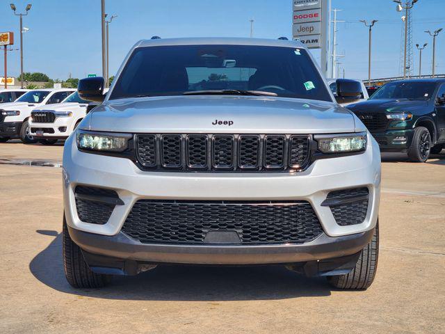 2025 Jeep Grand Cherokee Altitude 4x4