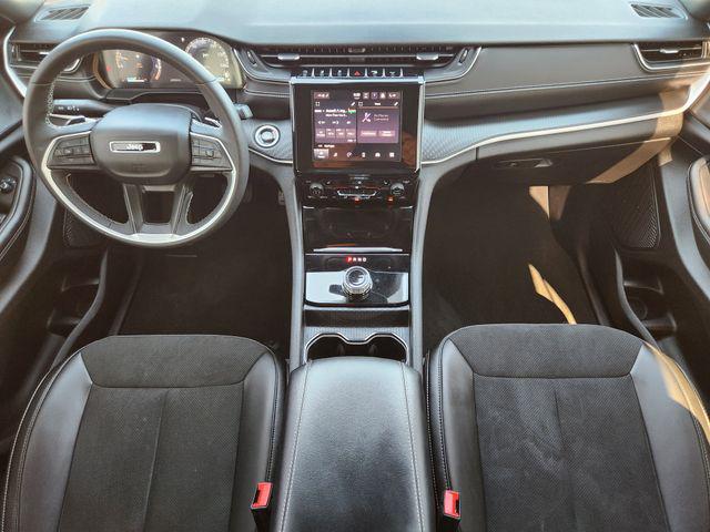 2025 Jeep Grand Cherokee Altitude 4x4