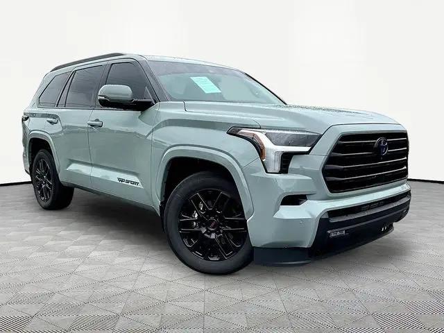 2023 Toyota Sequoia SR5