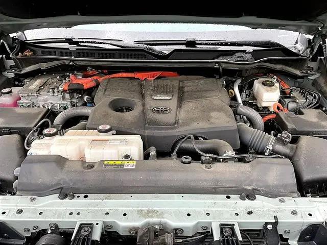 2023 Toyota Sequoia SR5