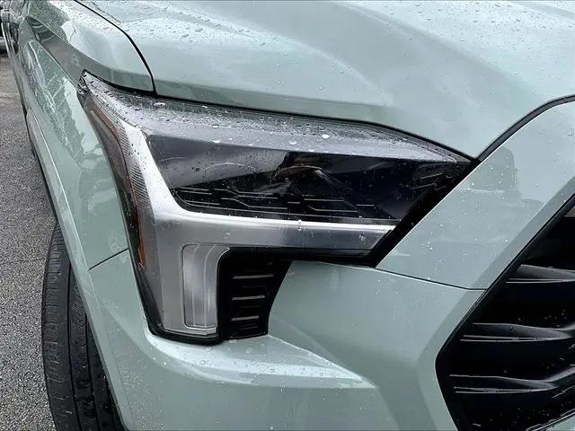 2023 Toyota Sequoia SR5