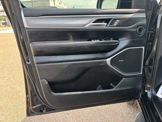2023 Jeep Wagoneer Series II Carbide 4x4