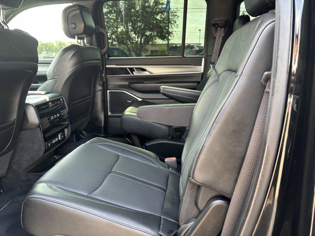 2023 Jeep Wagoneer Series II Carbide 4x4