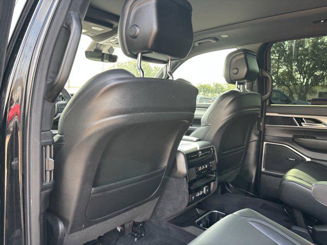 2023 Jeep Wagoneer Series II Carbide 4x4