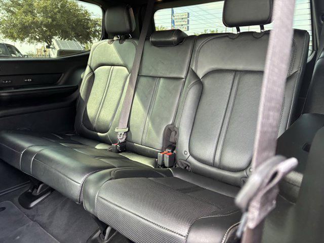 2023 Jeep Wagoneer Series II Carbide 4x4