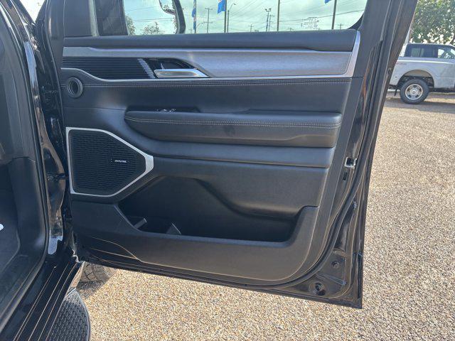 2023 Jeep Wagoneer Series II Carbide 4x4