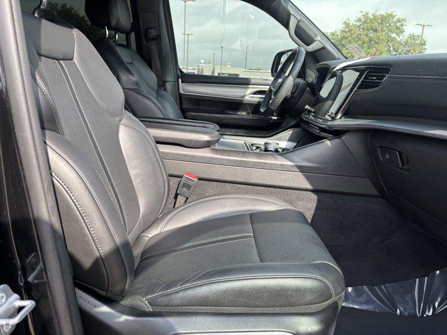 2023 Jeep Wagoneer Series II Carbide 4x4
