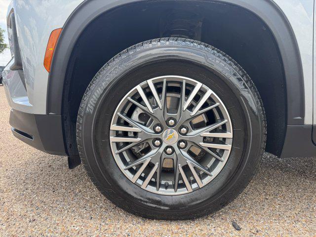 2024 Chevrolet Traverse FWD LS