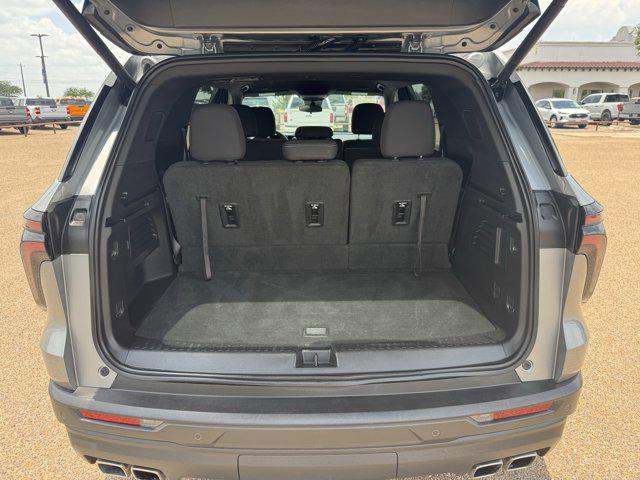 2024 Chevrolet Traverse FWD LS