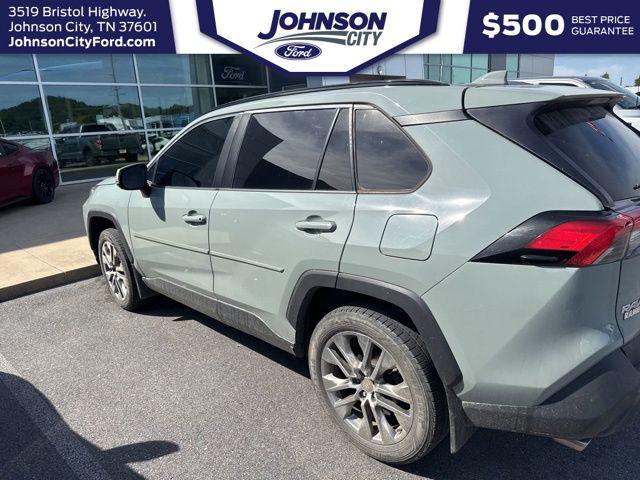 2021 Toyota RAV4 XLE Premium