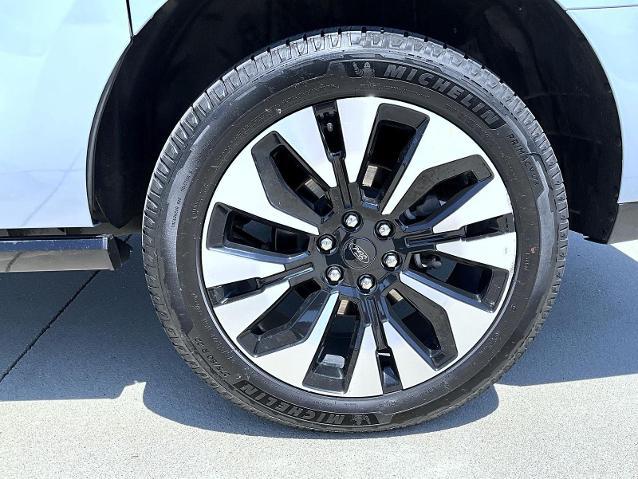 2025 Ford Expedition Platinum MAX