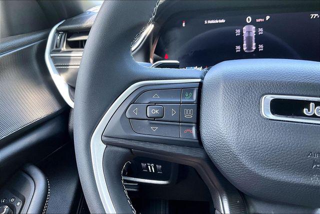 2024 Jeep Grand Cherokee Laredo 4x4
