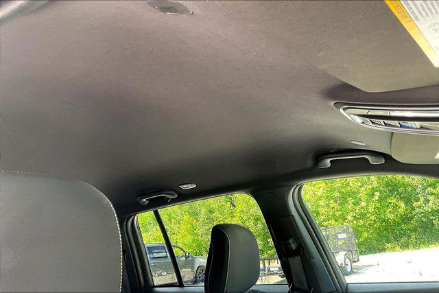 2024 Jeep Grand Cherokee Laredo 4x4