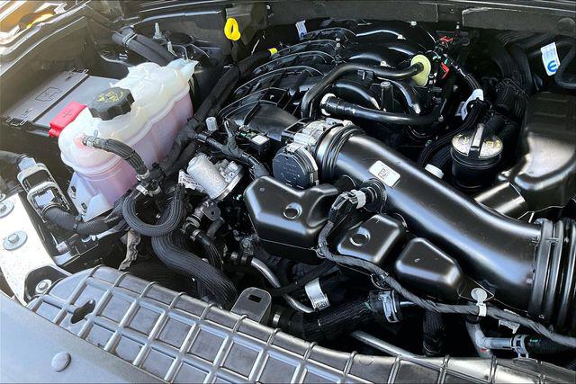 2024 Jeep Grand Cherokee Laredo 4x4
