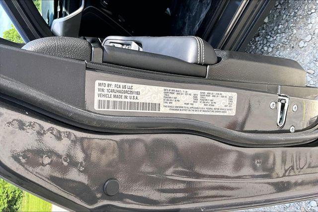 2024 Jeep Grand Cherokee Laredo 4x4