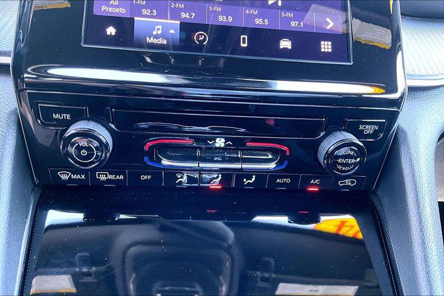 2024 Jeep Grand Cherokee Laredo 4x4