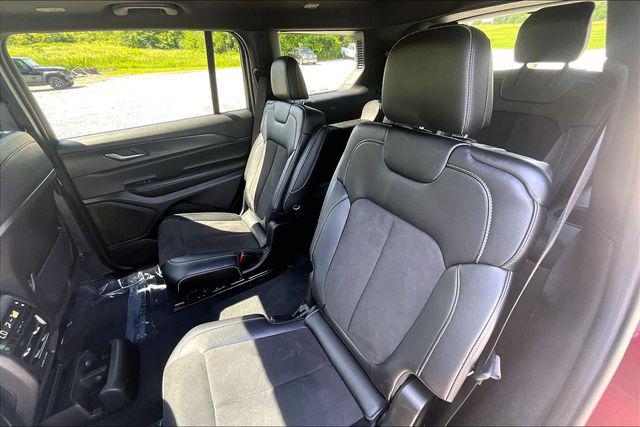 2024 Jeep Grand Cherokee L Altitude X 4x4