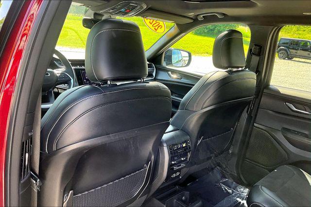 2024 Jeep Grand Cherokee L Altitude X 4x4