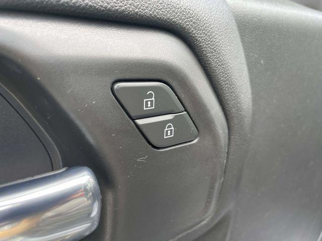 2025 Chevrolet Silverado 1500 4WD Crew Cab Short Bed Custom Trail Boss