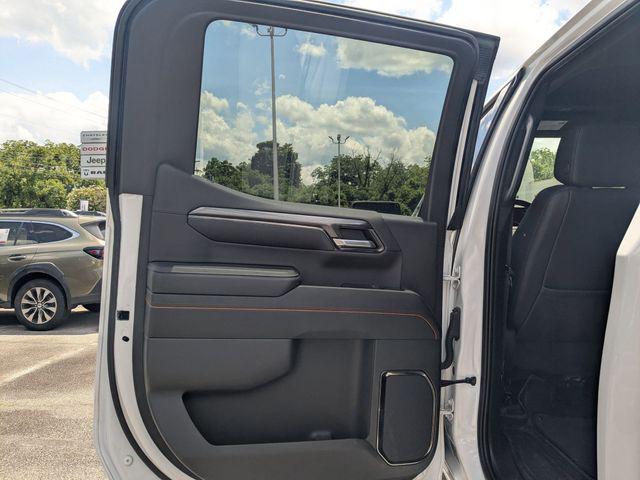 2023 GMC Sierra 1500 4WD Crew Cab Short Box AT4