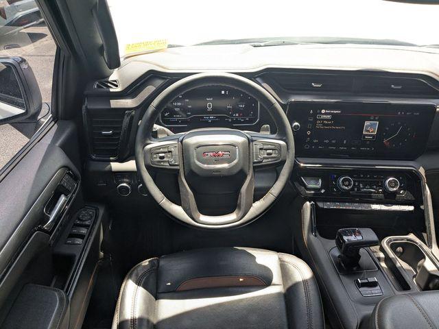 2023 GMC Sierra 1500 4WD Crew Cab Short Box AT4