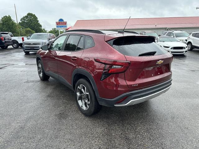 2025 Chevrolet Trax FWD LT