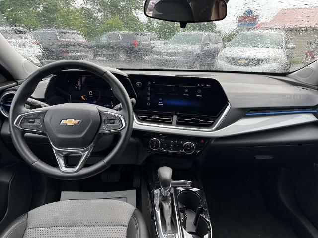 2025 Chevrolet Trax FWD LT