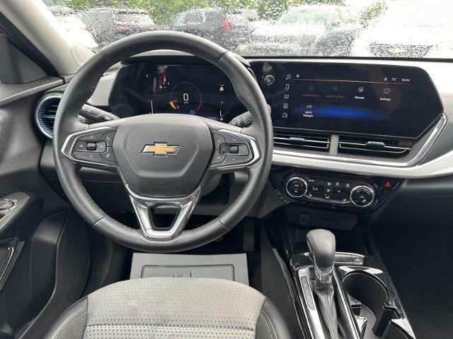 2025 Chevrolet Trax FWD LT