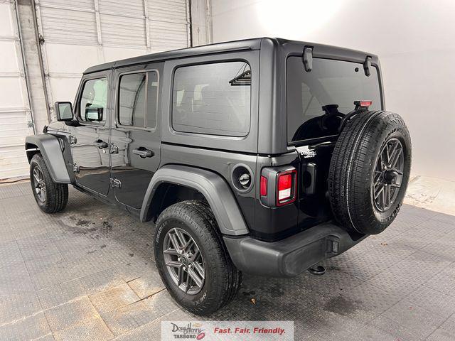 2025 Jeep Wrangler 4-Door Summit 4x4