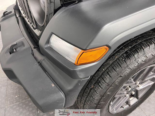 2025 Jeep Wrangler 4-Door Summit 4x4