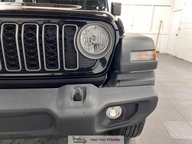 2025 Jeep Wrangler 4-Door Summit 4x4