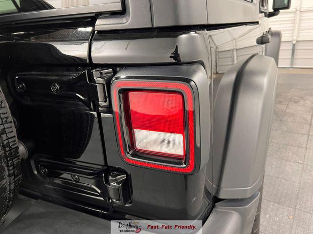 2025 Jeep Wrangler 4-Door Summit 4x4