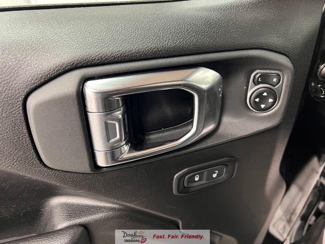 2025 Jeep Wrangler 4-Door Summit 4x4