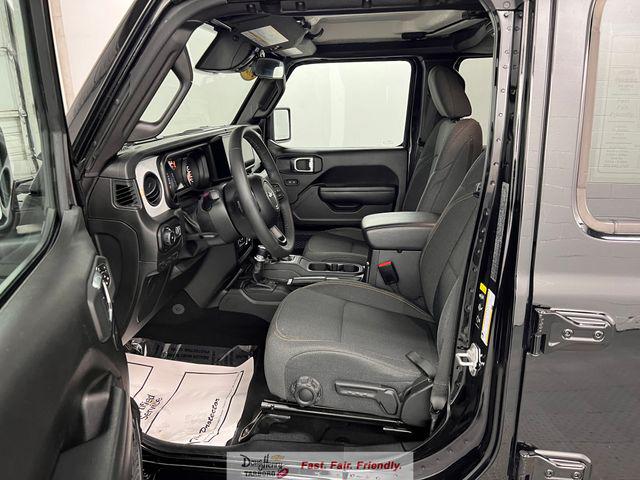 2025 Jeep Wrangler 4-Door Summit 4x4