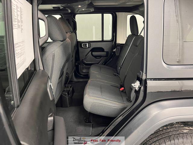 2025 Jeep Wrangler 4-Door Summit 4x4