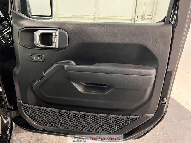 2025 Jeep Wrangler 4-Door Summit 4x4