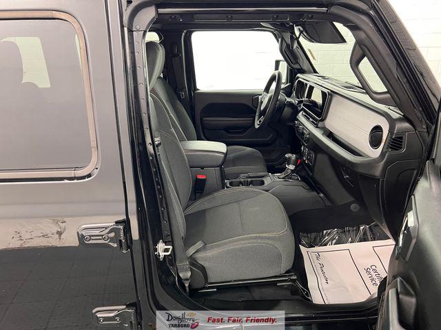 2025 Jeep Wrangler 4-Door Summit 4x4
