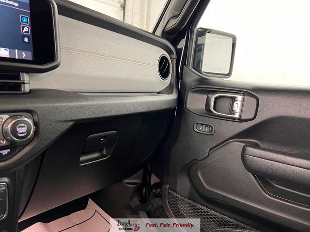 2025 Jeep Wrangler 4-Door Summit 4x4